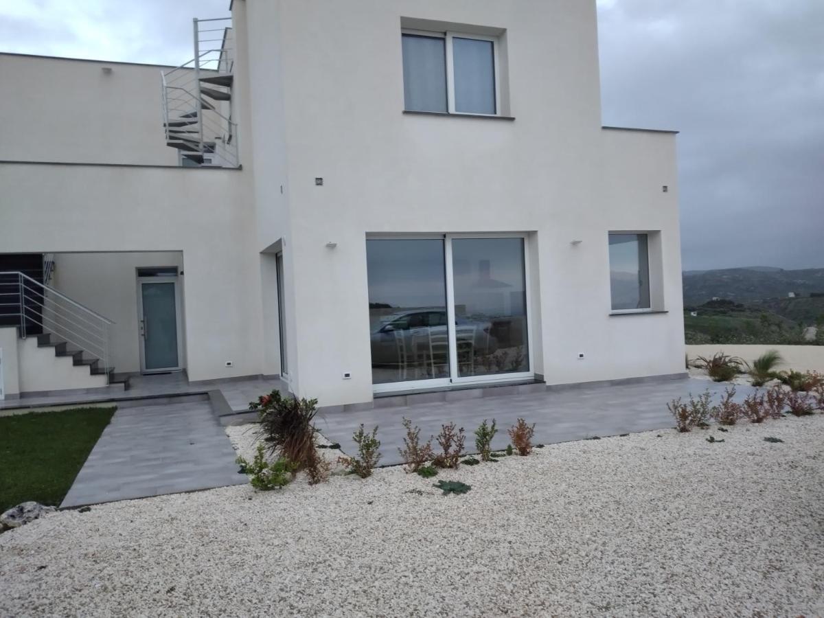 La Dama Bianca Bovo Marina Otel Montallegro Dış mekan fotoğraf