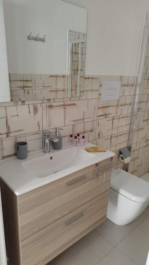 La Dama Bianca Bovo Marina Otel Montallegro Dış mekan fotoğraf