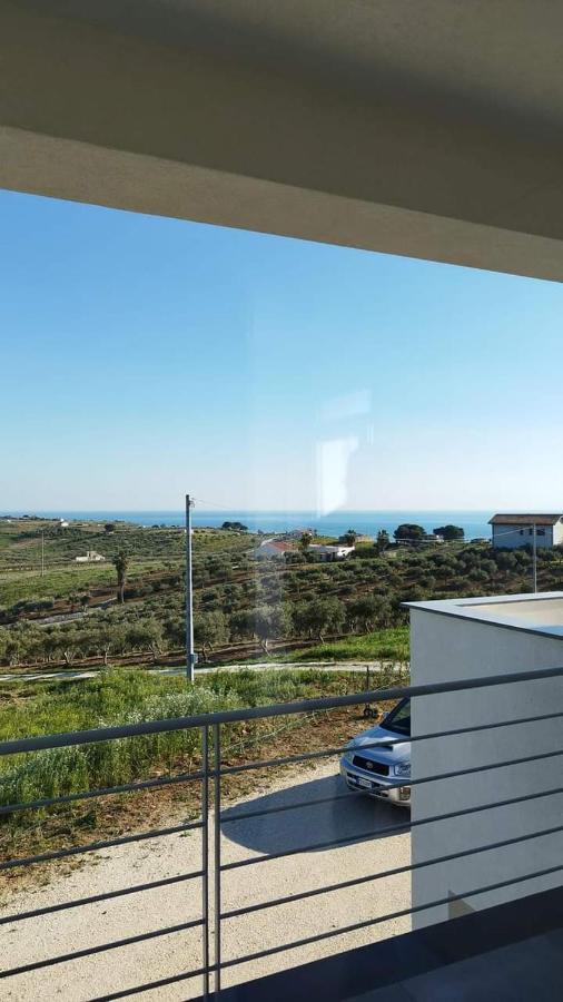 La Dama Bianca Bovo Marina Otel Montallegro Dış mekan fotoğraf